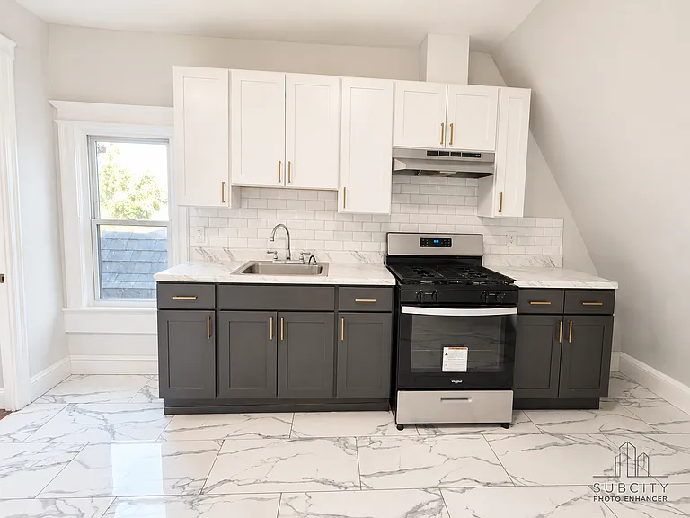 192 Seymour Ave #3B — Photo 4