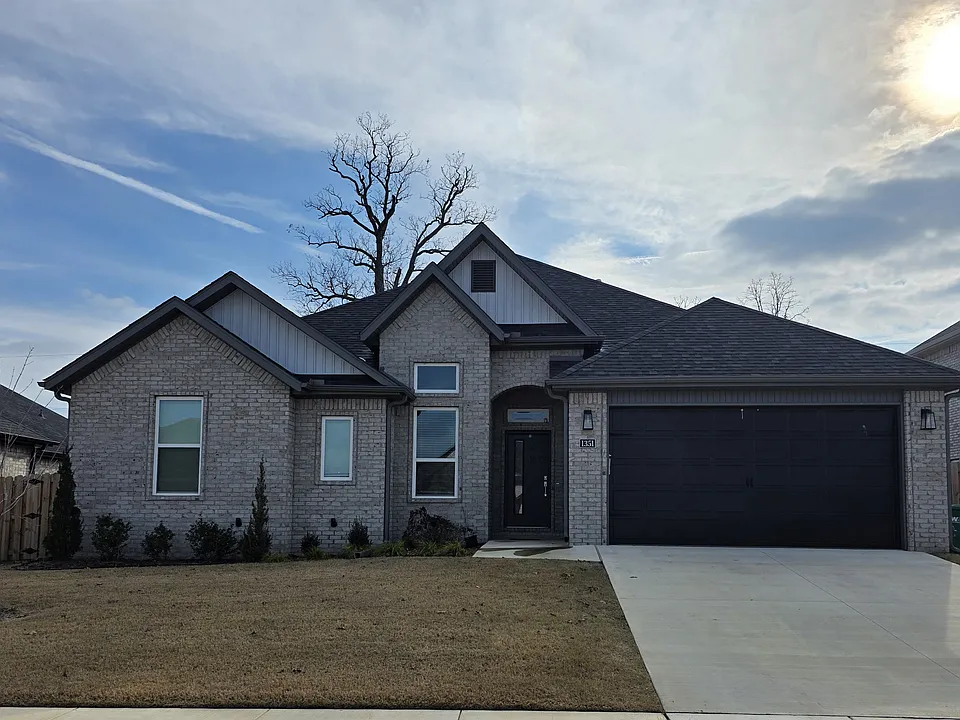 1351 Sessile Oak Way