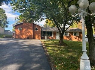 4777 Briarwood Dr, Newburgh, IN 47630