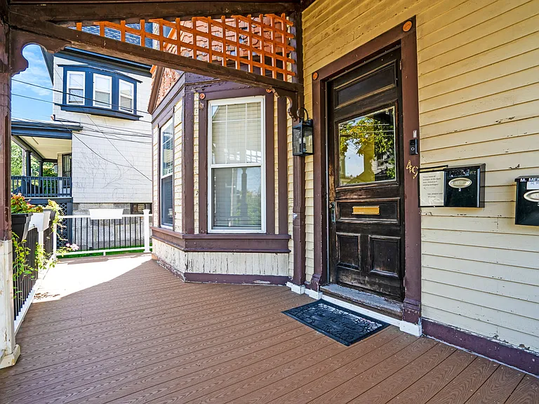 49 Elmore St #3 — Photo 2
