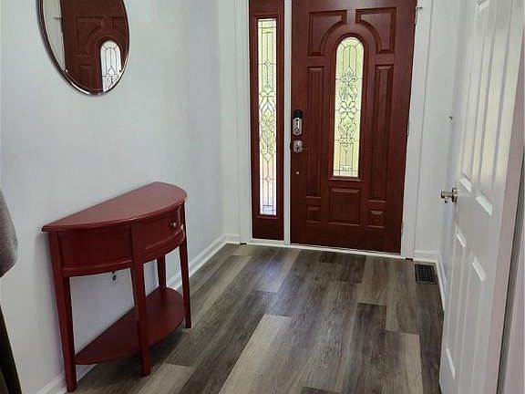 4th image of 5856 Hopewell Dr