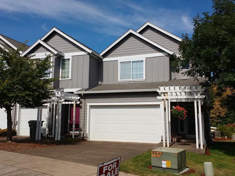 3003 NW Morning Glory Dr — Photo 1