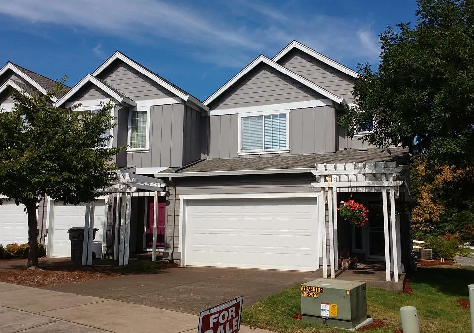 3003 NW Morning Glory Dr