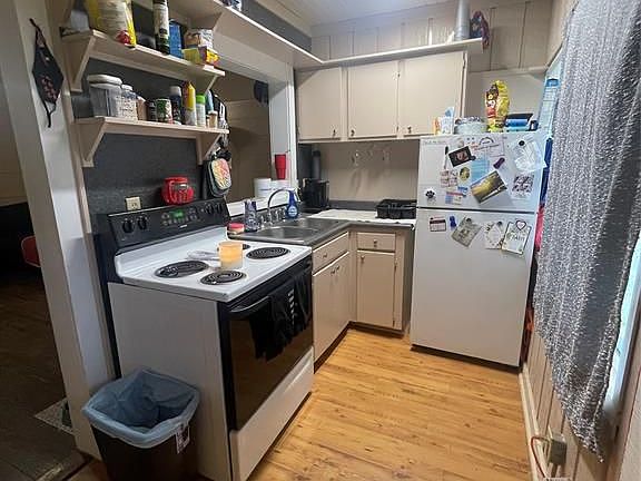 4th image of 707 Avenue J