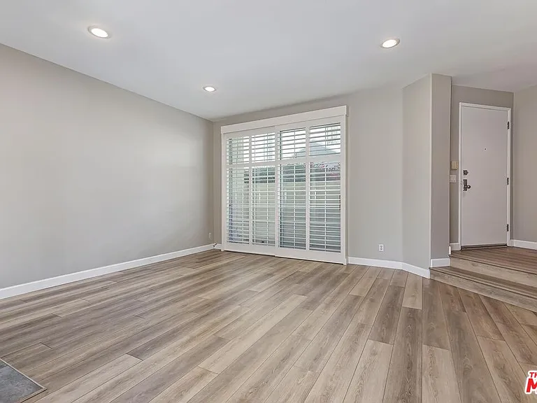 2333 Oak St #3 — Photo 12