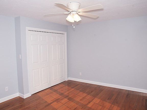 3rd image of 14 Cliftondale Ave