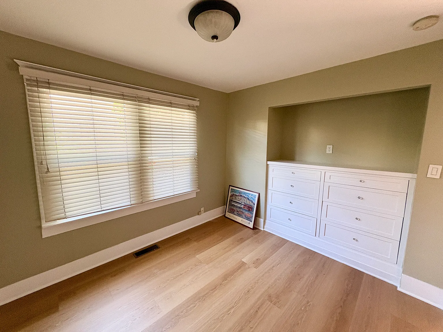 2 bed, 804 sqft, $3,850 — Photo 4