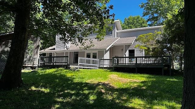 1st image of 2060 Fernwood Dr