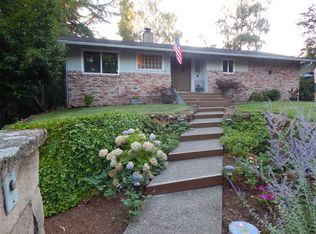 101 Kensington Sq, Medford, OR 97504