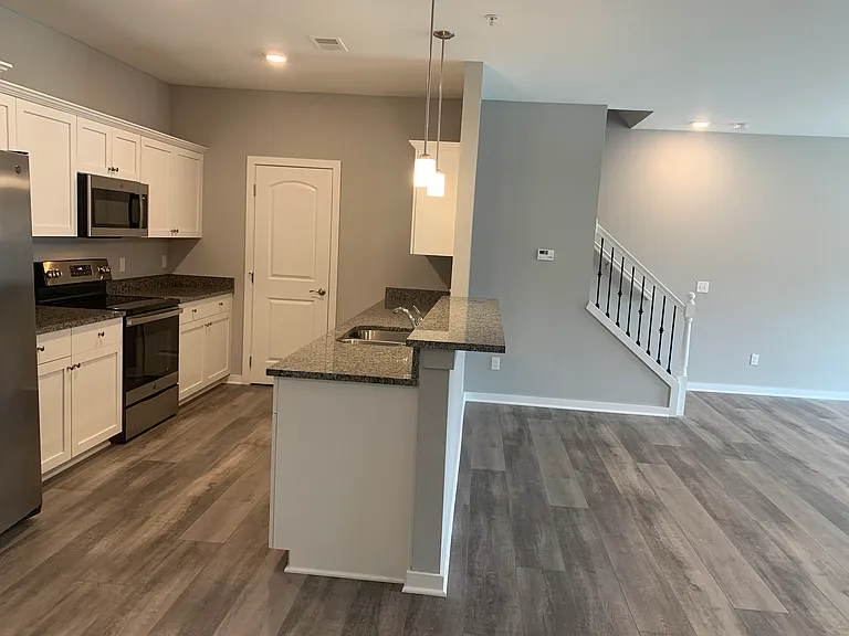 Shelby Pointe Village — Photo 79