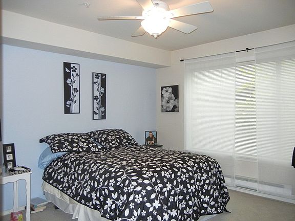 5th image of 12034 15th Ave NE Unit 109