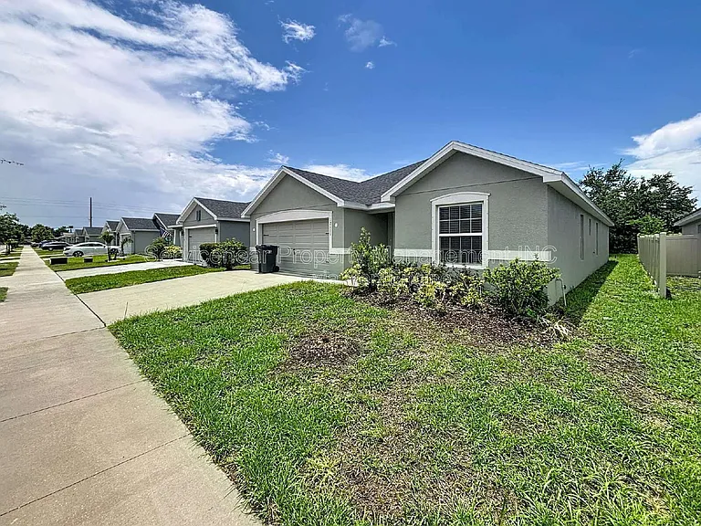 12111 Stone Pine St — Photo 33