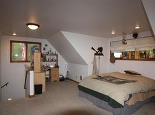 480 Gypsy Bay Rd, Sagle, ID 83860