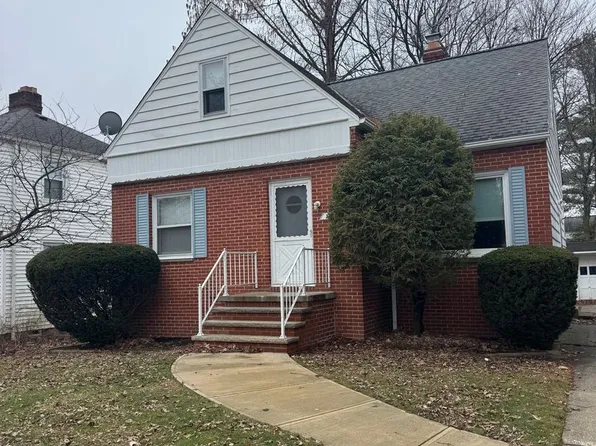 2084 E 224th St, Euclid, OH 44117