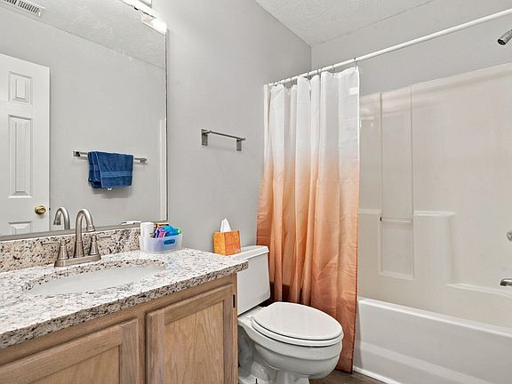 5th image of 440 Red River Ct. #41G