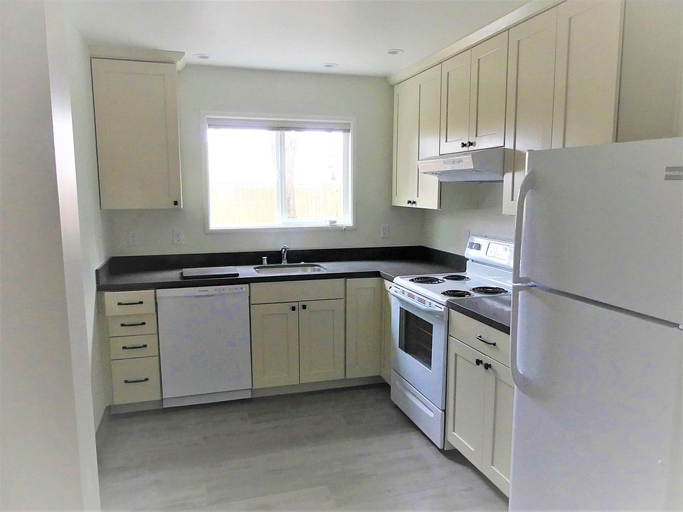 1st image of 1575 San Joaquin St