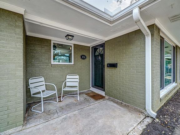 4th image of 4714 Benning Dr