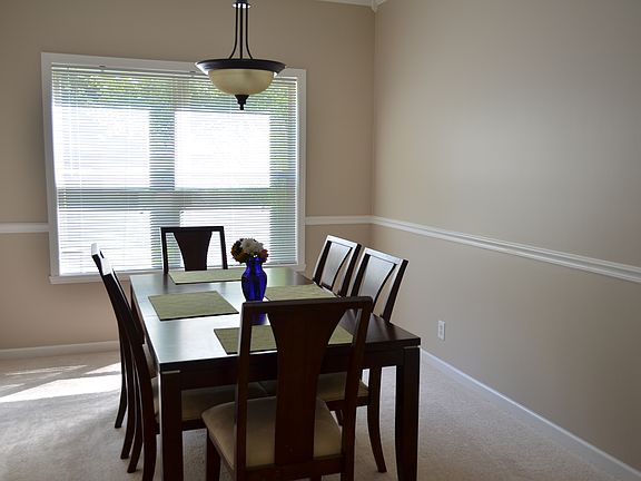 4th image of 8228 Briarhill Ln