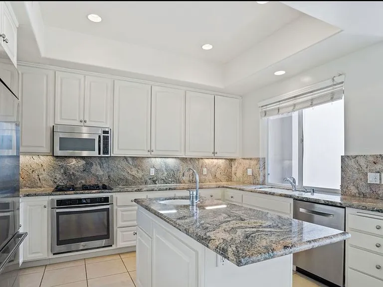 6444 Lunita Rd — Photo 18