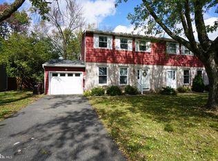 13 Parkview Dr, Quakertown, PA 18951