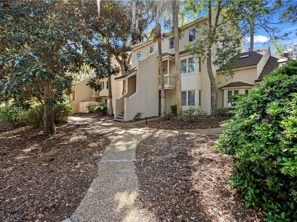 24 Deallyon Ave APT 13, Hilton Head Island, SC 29928