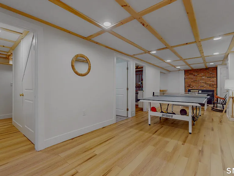 444 Highland St — Photo 20