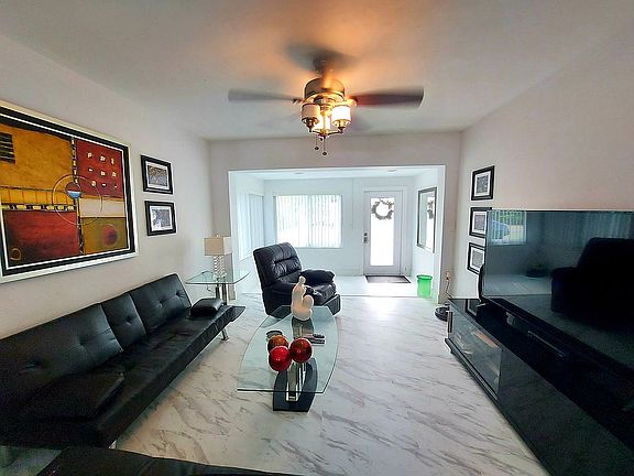 5th image of 6361 NW 39th Ter