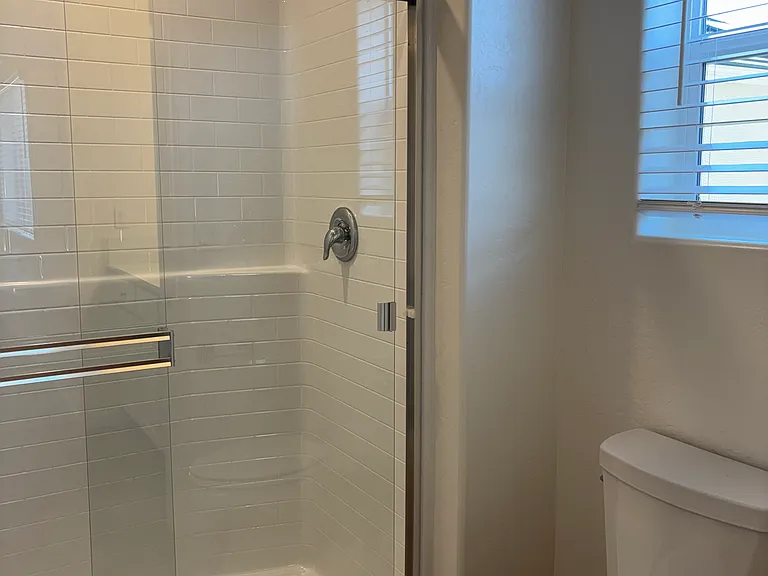 1538 Redbrick Ln — Photo 9