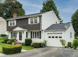 98 Huntington Rd, Milton, MA 02186