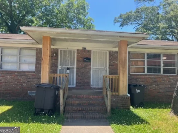 4433 Lynn Dr, Powder Springs, GA 30127