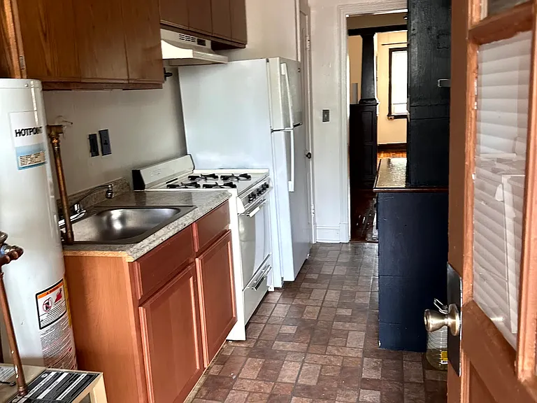 2237 40th Pl NW #1 — Photo 9
