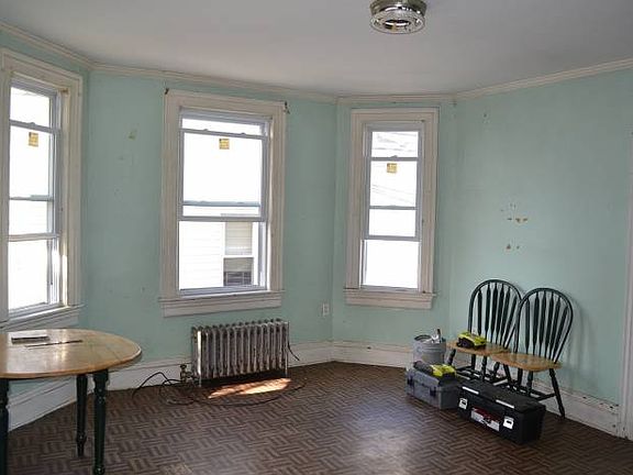 4th image of 9144 120th St