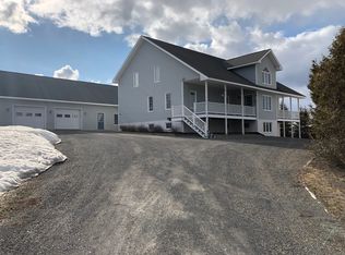 21 Farrell St, Caribou, ME 04736