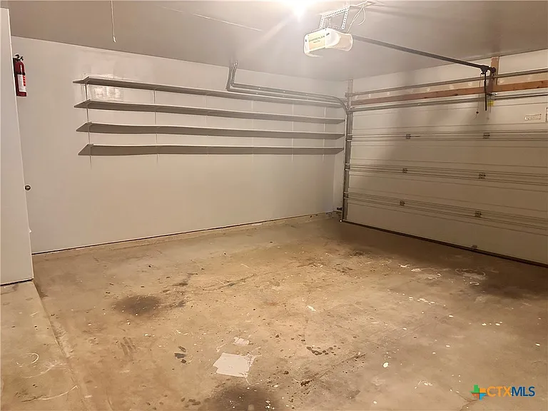 417 Capistrano Dr — Photo 32