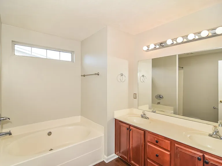 4124 Pleasant Colony Dr — Photo 11