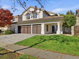 28 S Newport Drive, Napa, CA 94559