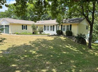 14 E Lakeshore Dr, De Soto, MO 63020