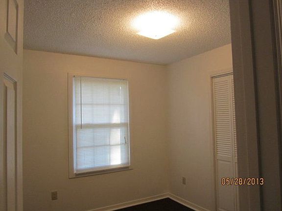 5th image of 107 California Dr