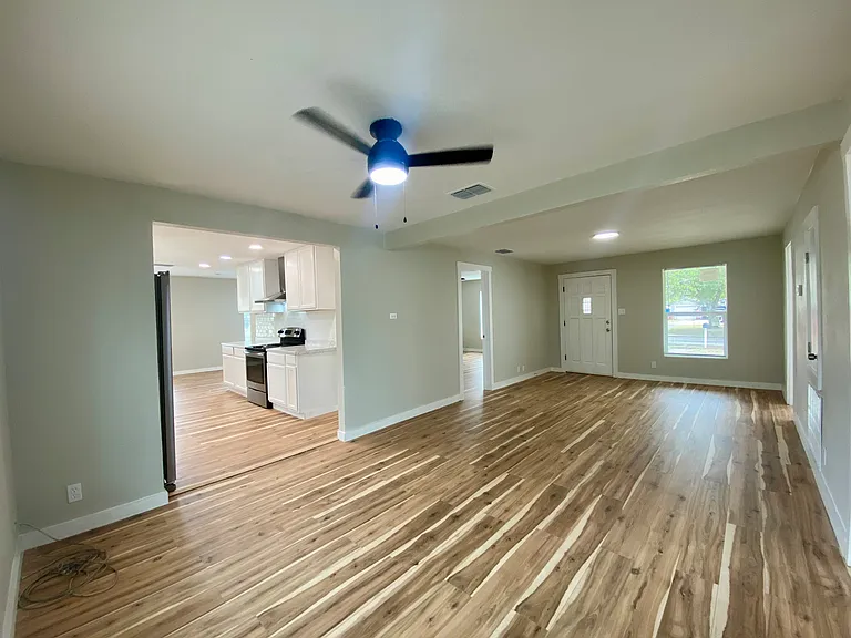 431 Tutt Ave — Photo 16