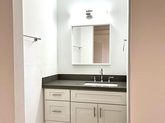 4th image of 1121 SW 122nd Ave APT 316-2