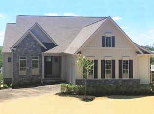 102 Maribel Ln, York, PA 17403