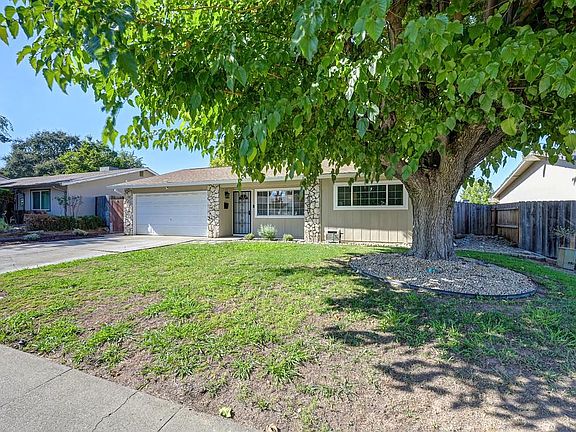 3rd image of 6983 Brayton Ave