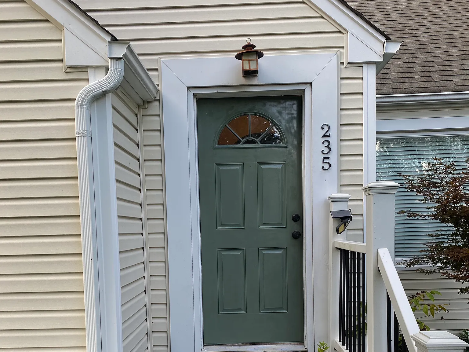 2 bed, 1139 sqft, $1,800 — Photo 1