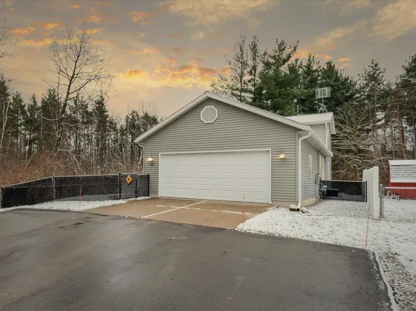 96 South St, Cedar Springs, MI 49319
