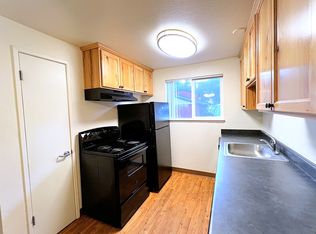 74-18774 SE River Rd, Portland, OR 97267