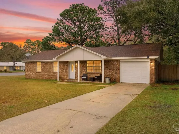 620 Carondelay Dr, Pensacola, FL 32506