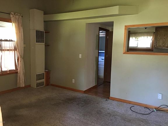 5th image of 517 Lincoln Lake Ave SE