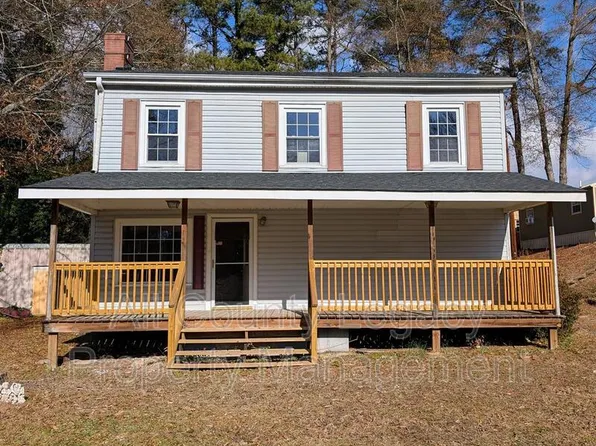529 Davis Ave, Toccoa, GA 30577