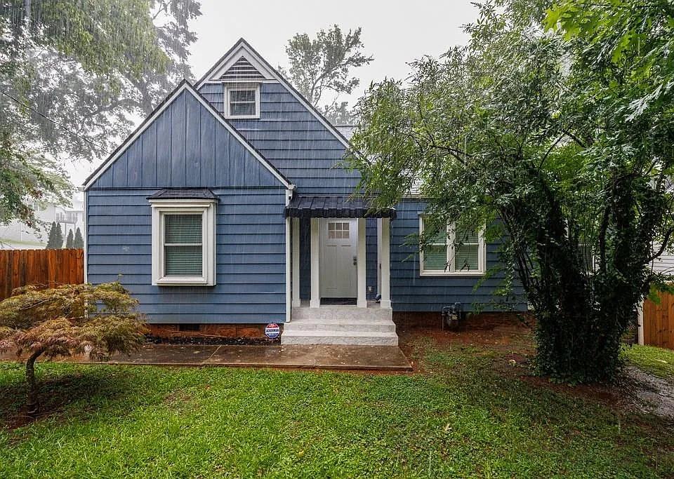 593 Lynnhaven Dr SW