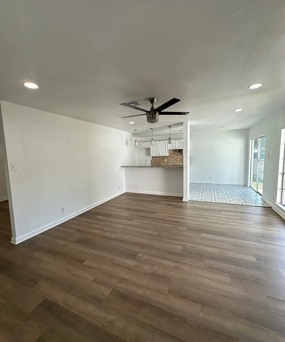 3 bed, 1502 sqft, $1,700 — Photo 2